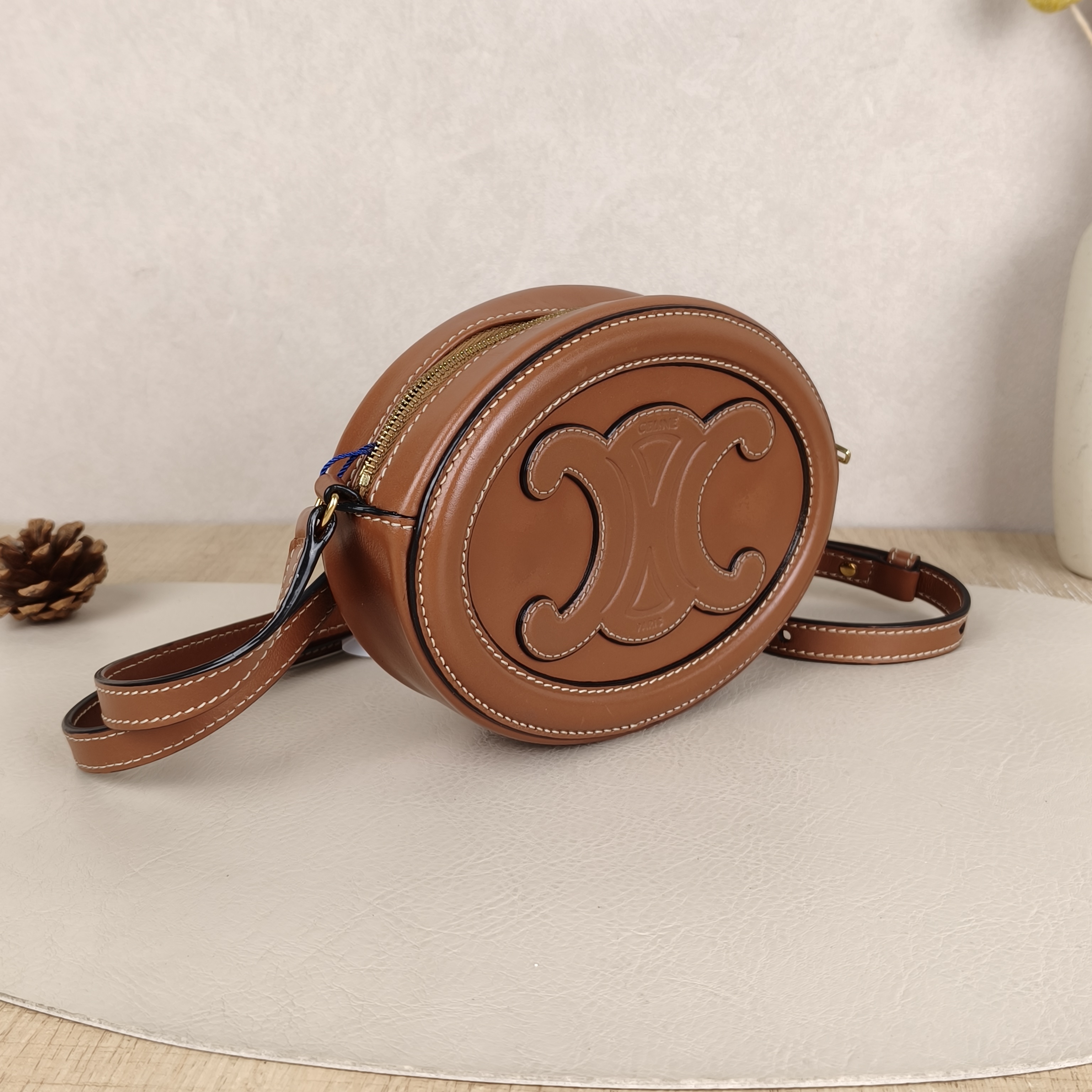 CELINE Crossbody Bag Cuir Triomphe Brown Calfskin Small16 × 4 × 12.5 cm — cover view 8 of 8