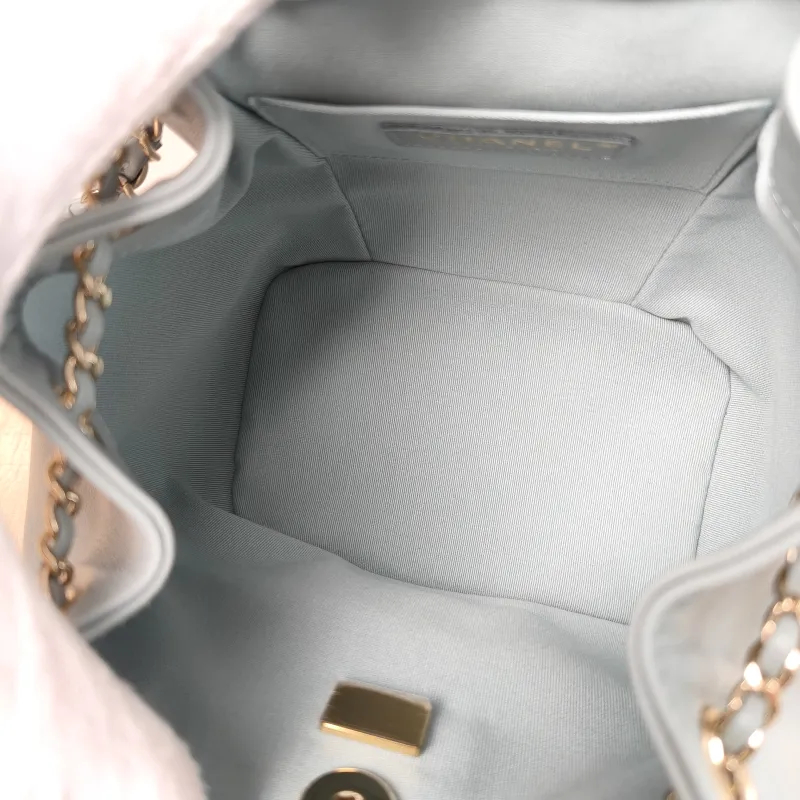 Chanel Backpack Duma Green Calfskin Small18 × 12 × 18.5 cm — detail view 4 of 16