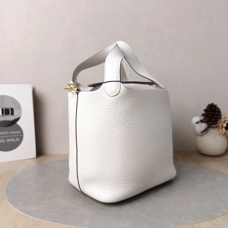 Hermès Top Handle Bag Picotin Lock 18 18M4 Grey Taurillon Clemence TC Calfskin Small18 × 13 × 18 cm — cover view 2 of 6
