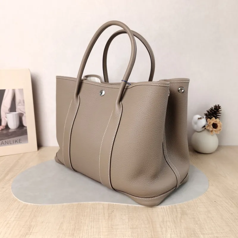 Hermès Top Handle Bag Garden Party 36 36 Negonda Calfskin Large 36 × 17 × 26 cm A — cover view 4 of 5