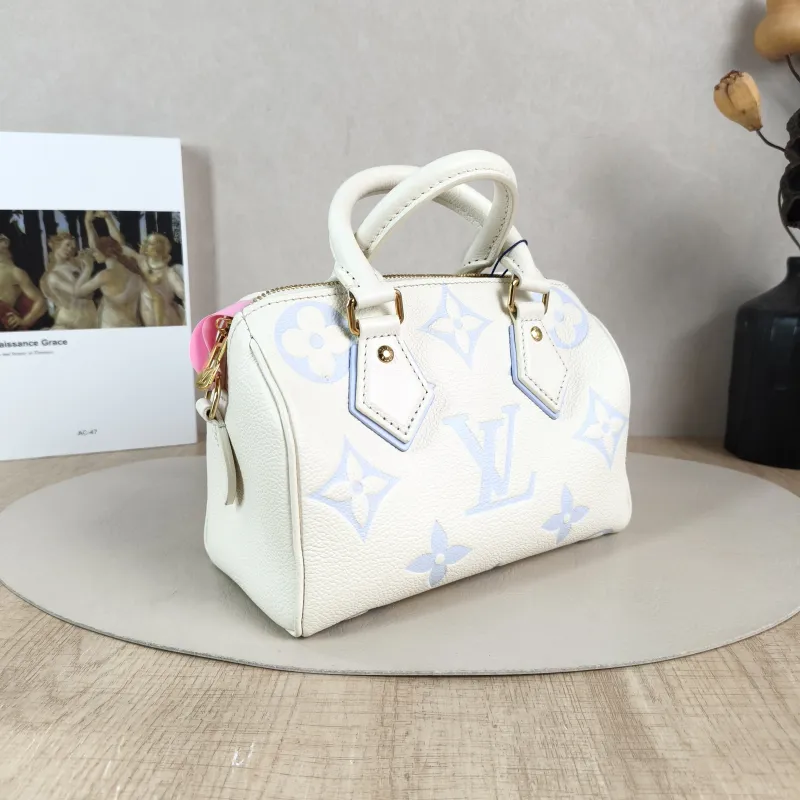 Louis Vuitton Crossbody Bag Speedy20 White · Blue Empreinte Embossed Calfskin Small 20.5 × 12 × 13.5 cm — cover view 5 of 6