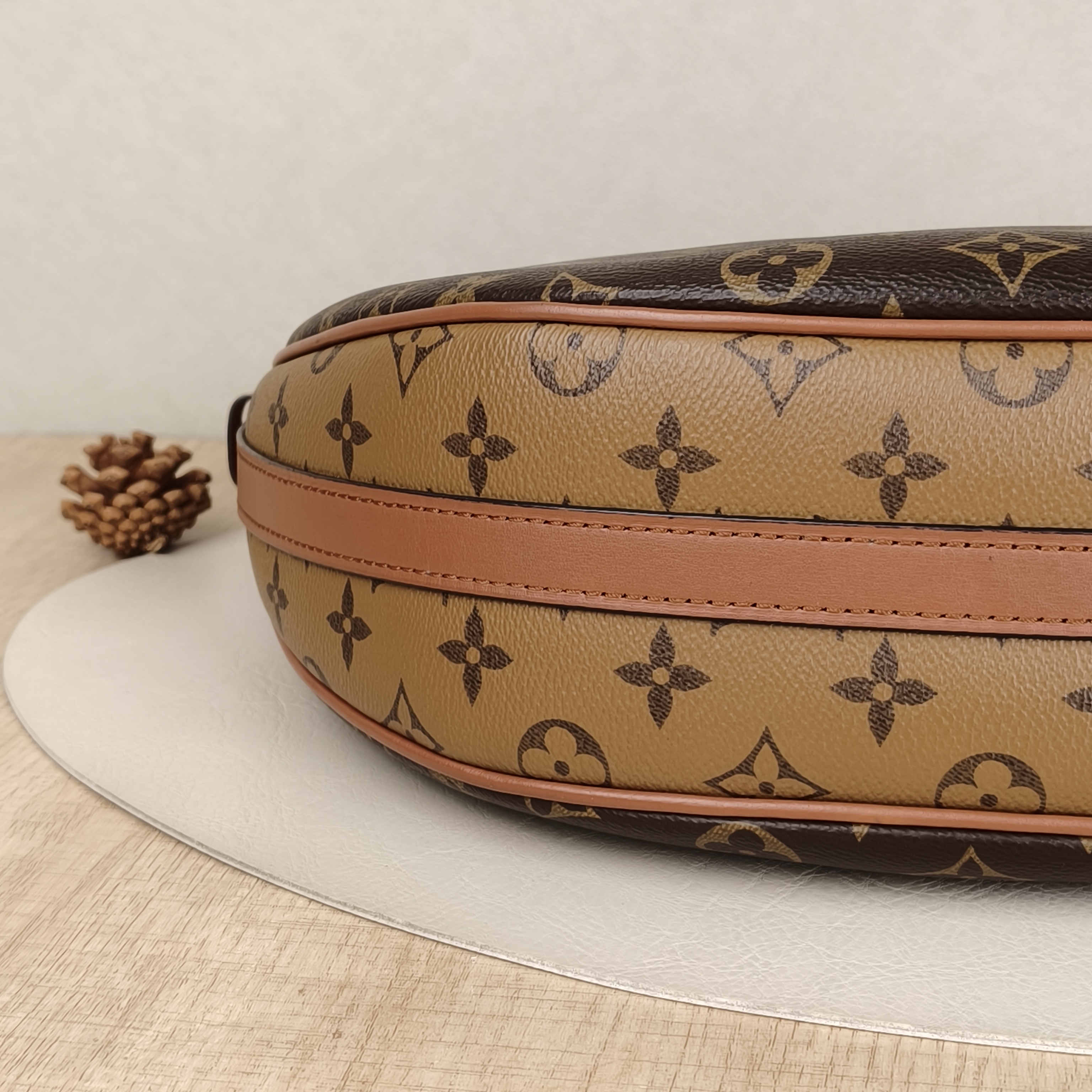 Louis Vuitton Crossbody Bag Loop Hobo — cover view 4 of 10