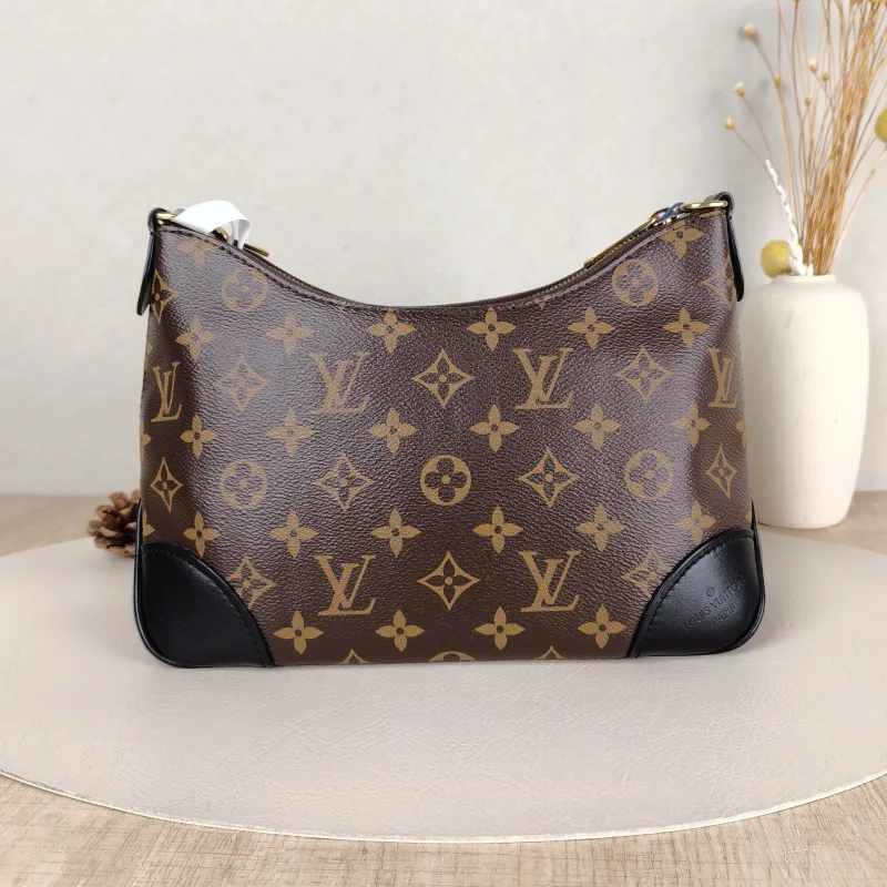 Louis Vuitton Crossbody Bag Boulogne PVC Small26 × 9.5 × 16 cm — cover view 5 of 5