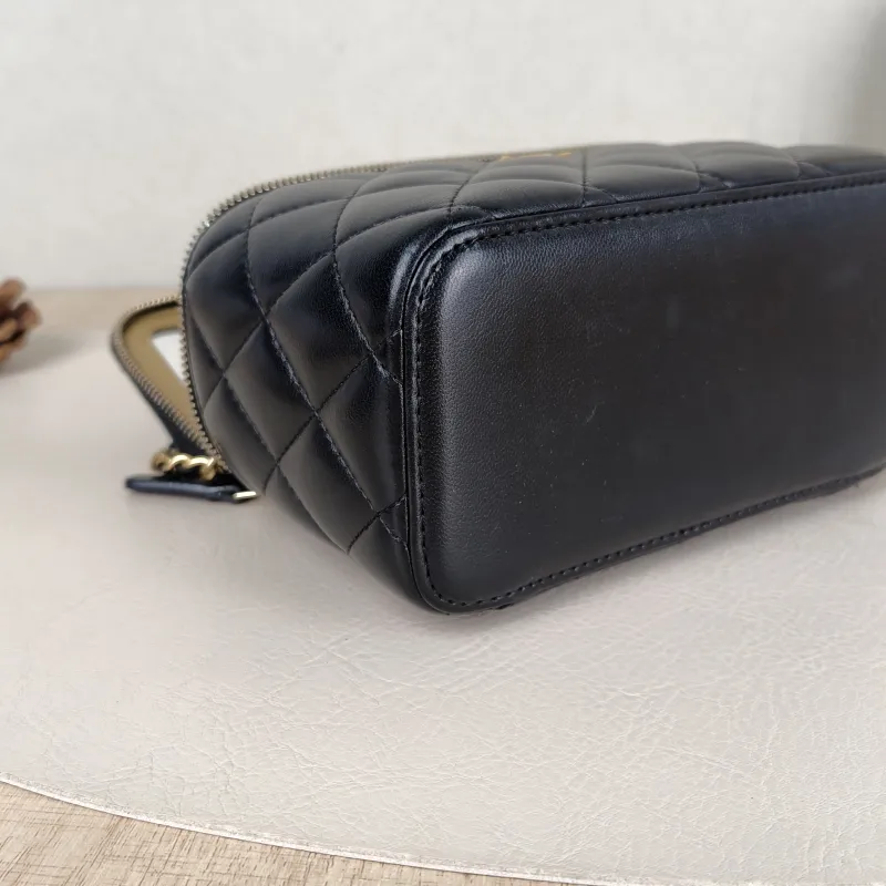 Chanel Crossbody Bag Edition Box Bag Cosmetic Bag Black Lambskin 17 × 8 × 9.5 cm — detail view 14 of 14