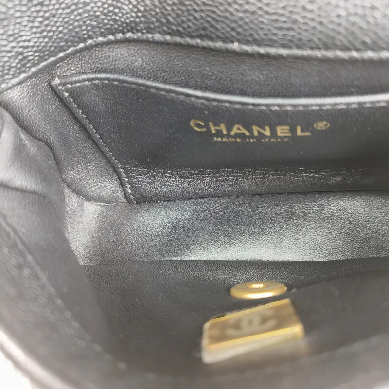 Chanel Crossbody Bag 23p Black Grained Calfskin 18 × 5 × 12 cm — detail view 3 of 10