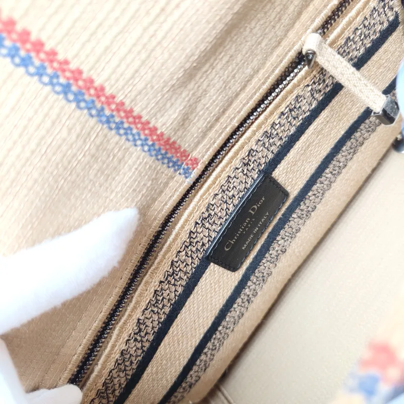 DIOR Top Handle Bag Lady Lady Dior Bag Black Medium 24 × 12 × 21 cm — detail view 7 of 11