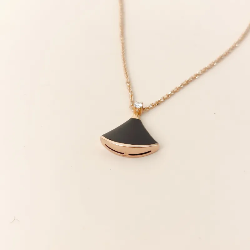 Bvlgari Necklace DIVAS’ DREAM Collection Diamond18KR ose Gold Small 43cm — cover view 2 of 9