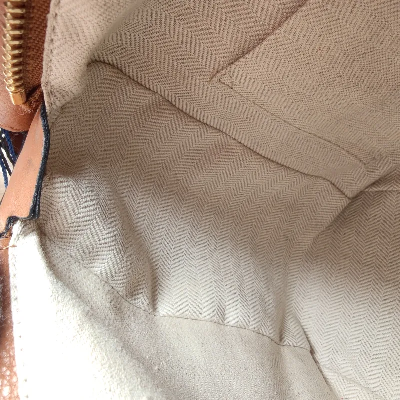 LOEWE Crossbody Bag Puzzle Caramel CC alfskin Small 24 × 10.5 × 16.5 cm — detail view 13 of 15