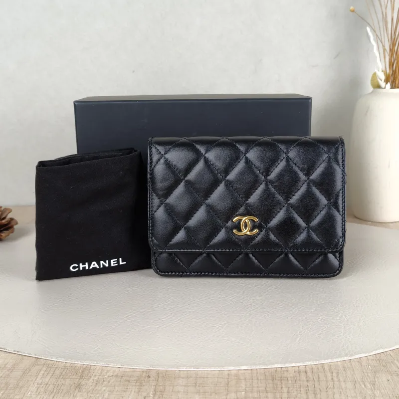 Chanel Crossbody Bag woc Black Lambskin One Size15.5 × 5 × 11 cm — cover view 4 of 6