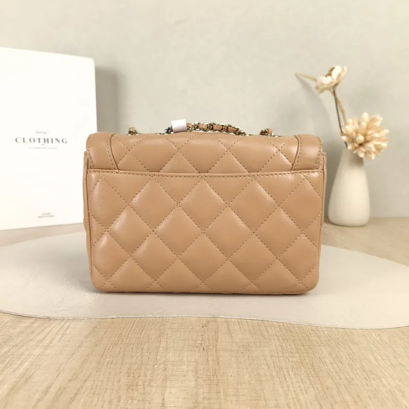 Chanel Crossbody Bag Crossbody Bag Taupe Calfskin One Size20 × 3.5 × 14 cm — cover view 3 of 5