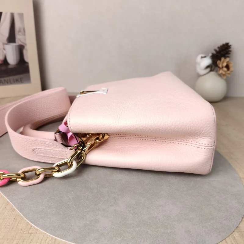 Louis Vuitton Top Handle Bag Capucines Pink Calfskin BB 27 × 9 × 17.5 cm — detail view 6 of 12