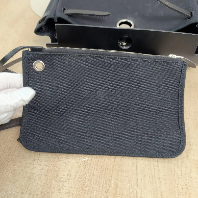 Hermès Shoulder Bag Herbag 31Black Canvas Canvas Berliner Medium31 × 10 × 25 cm — detail view 15 of 15