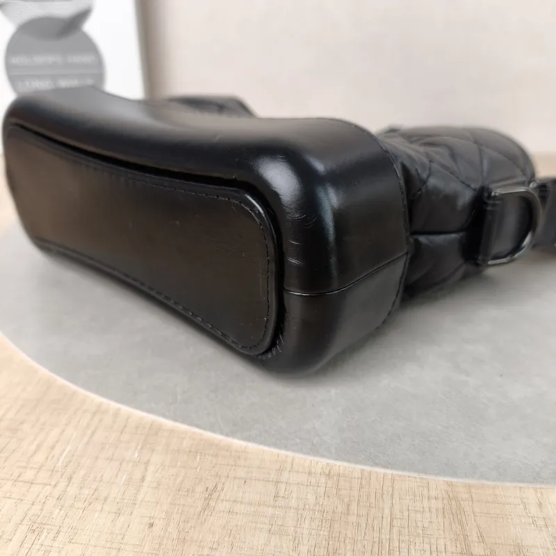 Chanel Crossbody Bag Gabrielle Gabrielle Bagsoblack Black Calfskin Small20 × 8 × 15 cm — detail view 2 of 13