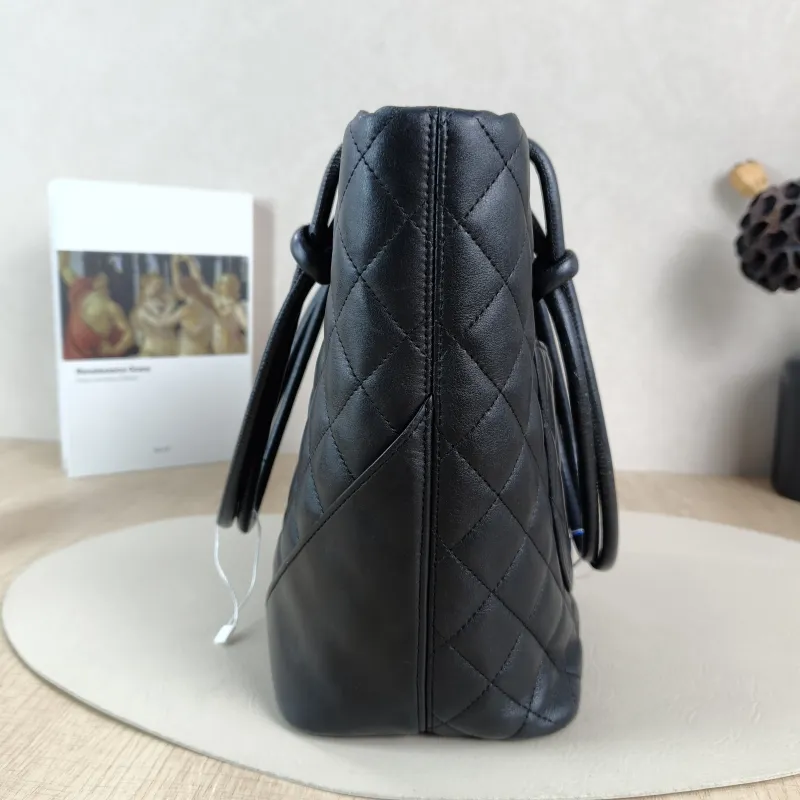 Chanel Shoulder Bag Cambon Basket Black Calfskin Small 20 × 12 × 24 cm 10 — detail view 7 of 11