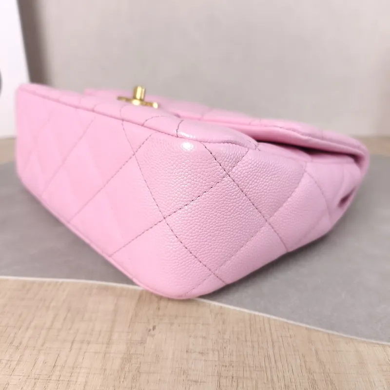 Chanel Crossbody Bag Pink Grained Calfskin One Size 24 × 8 × 17 cm — detail view 9 of 11
