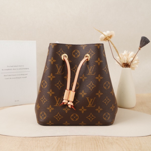 Louis Vuitton noenoe Bucket Bagmini Monogrampvc · Two Straps Dust Bag · 21 × 14 × 21 cm