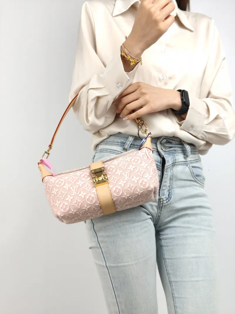 Louis Vuitton Shoulder Bag Pochette Mia One Size 22 × 8 × 14.5 cm — on-model view 2 of 2