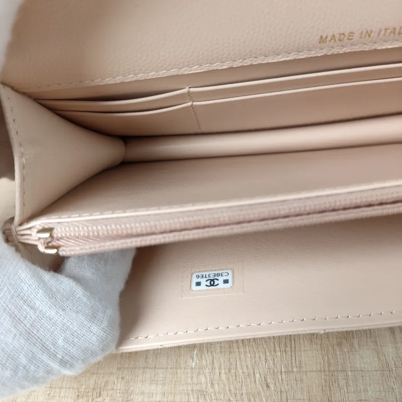 Chanel Crossbody Bag woc Pink Grained Calfskin One Size 19.2 × 3.5 × 12.3 cm — detail view 6 of 12