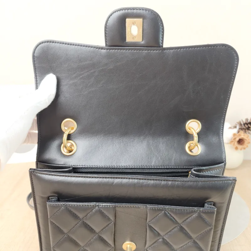 Chanel Crossbody Bag Backpack Black Calfskin One Size25 × 6 × 22 cm — detail view 3 of 13