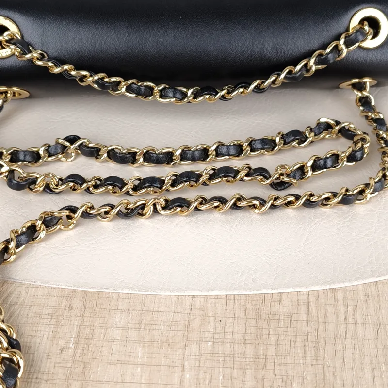 Chanel Crossbody Bagcf Collection Crossbody Bag Black Calfskin One Size22 × 6 × 16 cm — detail view 5 of 14