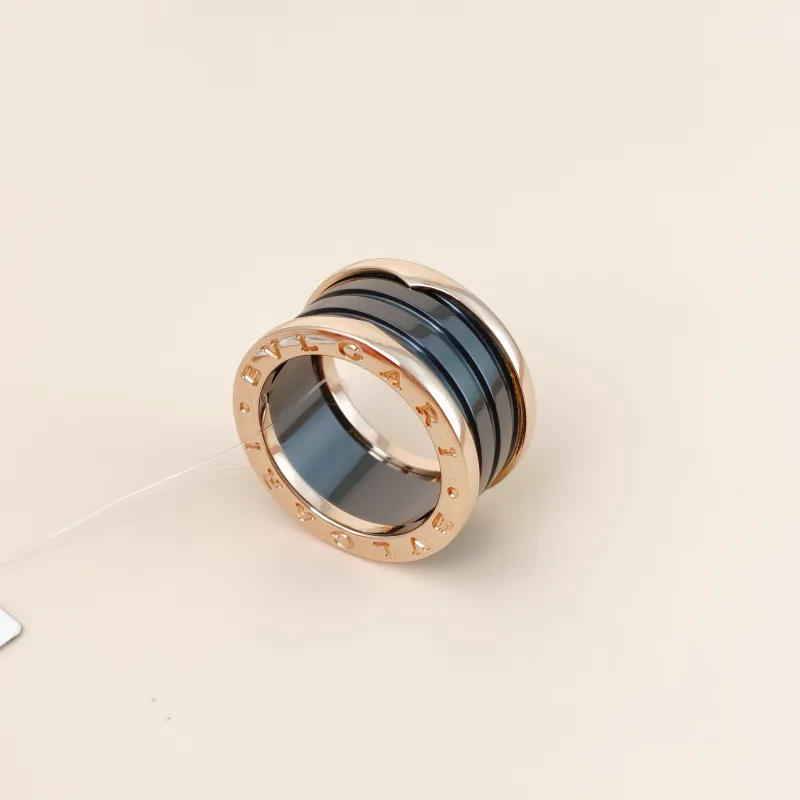 Bvlgari Ring B.ZERO1Collection Rose Gold 18KR ose Gold One Size 53 — cover view 7 of 9