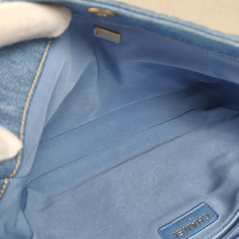 Chanel Shoulder Bag Supple Twins Hobo Blue Large 30 × 5 × 21.5 cm — detail view 12 of 12