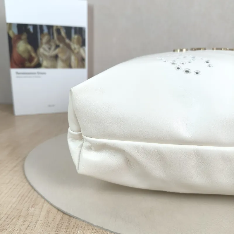 Chanel Shoulder Bag 22Bag White Gold Calfskin Small 35 × 7 × 37 cm — detail view 6 of 14