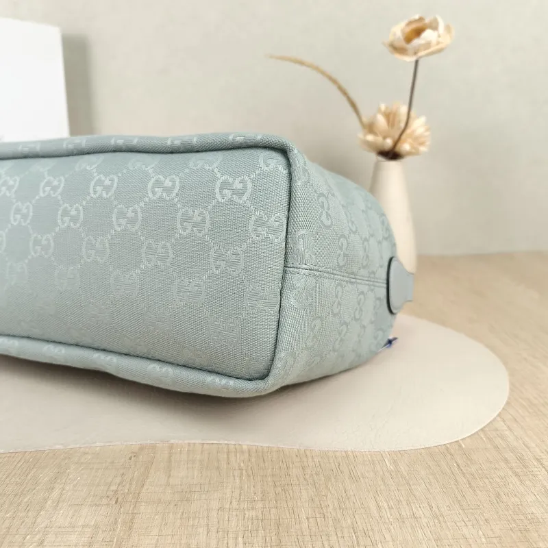GUCCI Top Handle Bagvanity Vanity Case Bag Green Canvas Medium27.5 × 13 × 14.5 cm — detail view 10 of 14