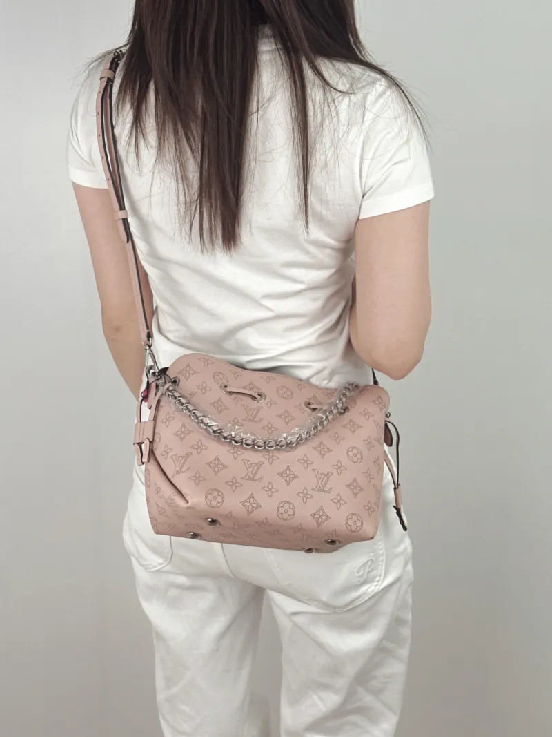 Louis Vuitton Crossbody Bag BELLA Pink Calfskin One Size22 × 14 × 19 cm — on-model view 2 of 3