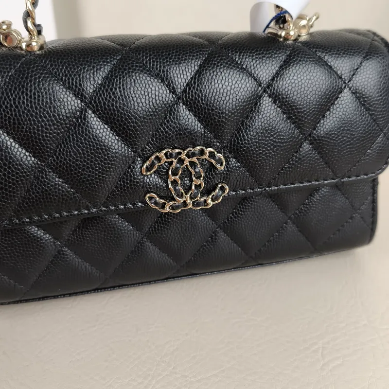 Chanel Crossbody Bag kelly Black Grained Calfskin One Size 18 × 4.5 × 10 cm — detail view 12 of 12