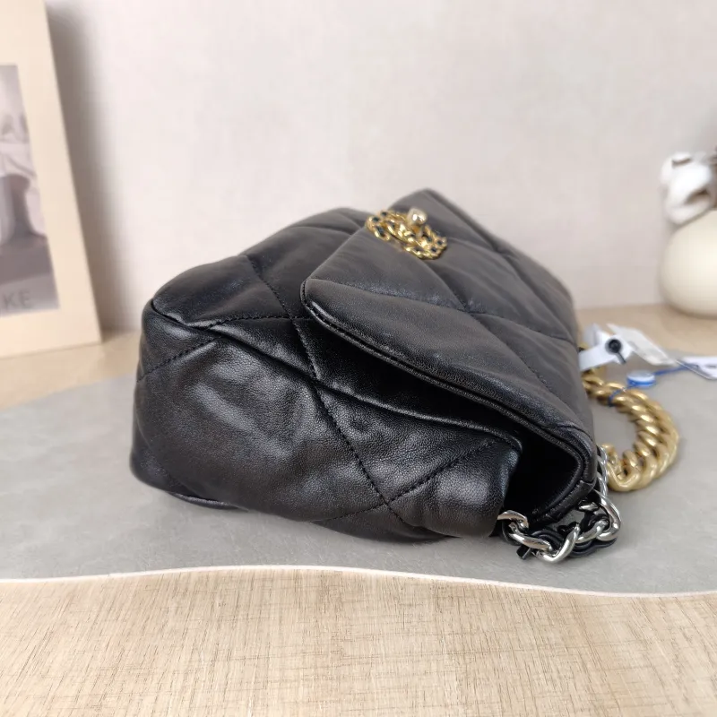 Chanel Crossbody Bag 19Bag Black SL ambskin Small 26 × 9 × 16 cm 28 — detail view 4 of 13