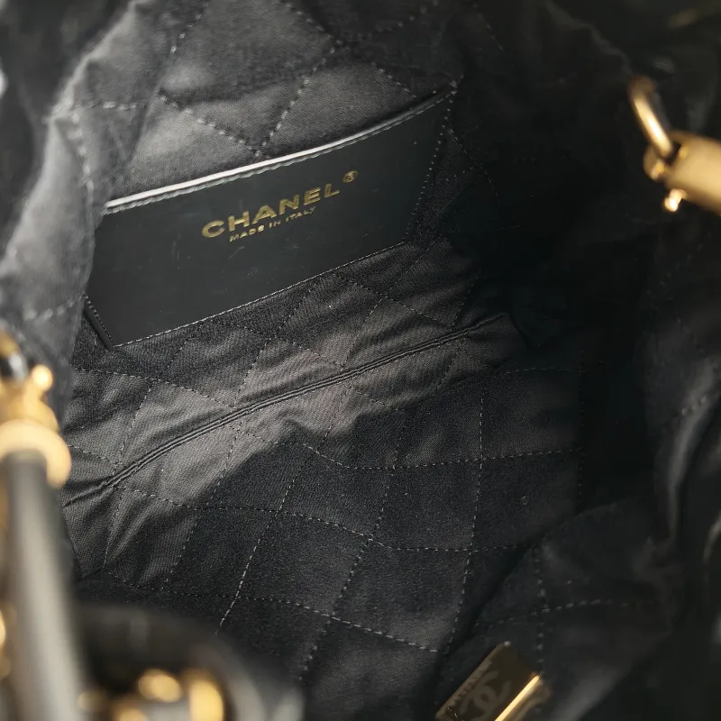 Chanel Crossbody Bag22Bag Black White Calfskinmini20 × 6 × 19 cm — detail view 3 of 10