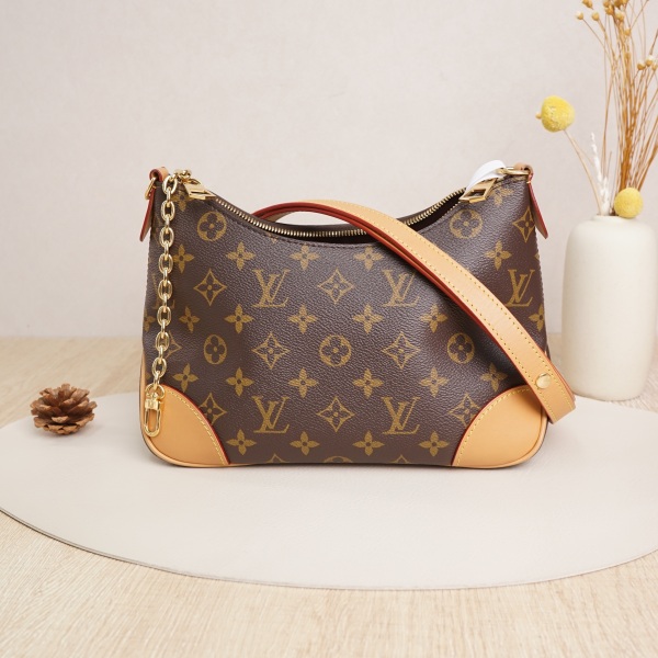 Louis Vuitton Monogrampvc Microchip Edition · Two Straps · 29 × 9.5 × 16 cm