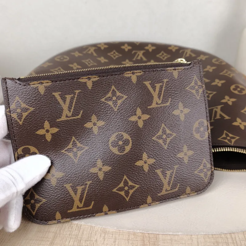 Louis Vuitton Crossbody Bag Loop Hobo Monogram PVC One Size 38 × 10 × 26 cm — detail view 1 of 14