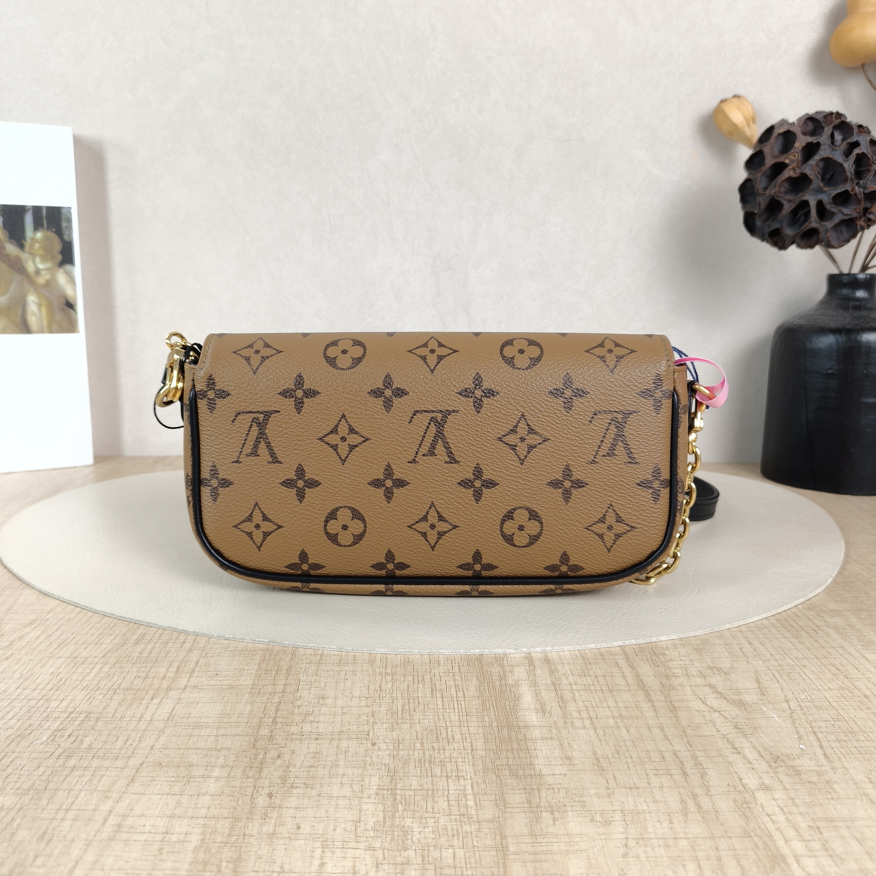 Louis Vuitton Crossbody Bag IVY Monogram PVC Small23.5 × 4.3 × 12 cm — cover view 2 of 5