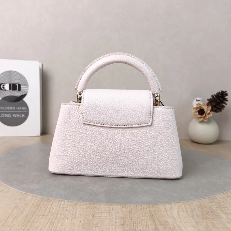 Louis Vuitton Top Handle Bag Capucines East West Pink Calfskinmini22 × 8 × 12 cm — cover view 4 of 6