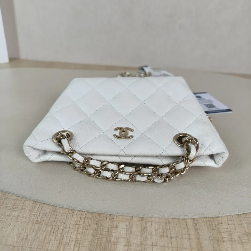 Chanel Shoulder Bag mini tote White Grained Calfskin 15 × 4 × 10 cm — detail view 10 of 10