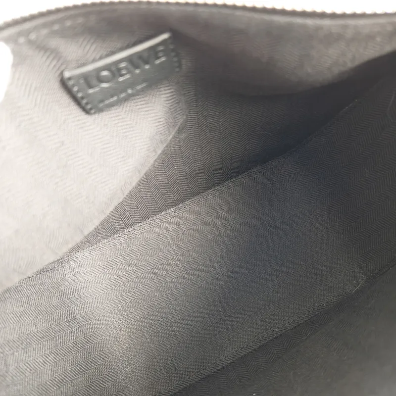 LOEWE Shoulder Bag Hammock Hobo Hobo Black Calfskin Mini 28 × 9.5 × 17 cm — detail view 9 of 9