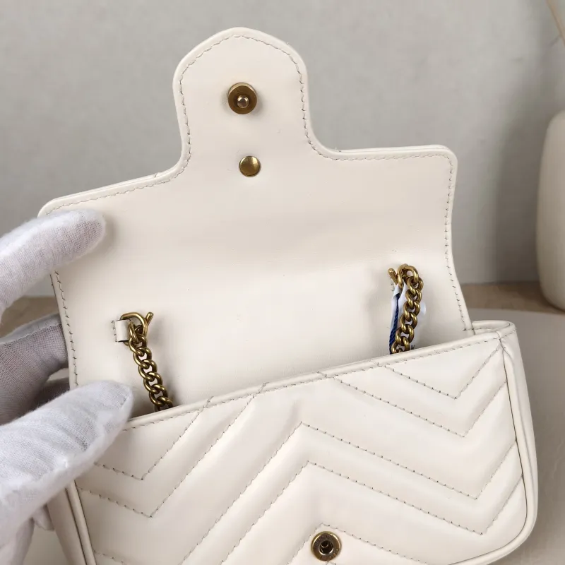 GUCCI Crossbody Bag GG Marmont Mini Marmont Mini White Calfskinmini16.5 × 4.5 × 9.5 cm — detail view 7 of 11
