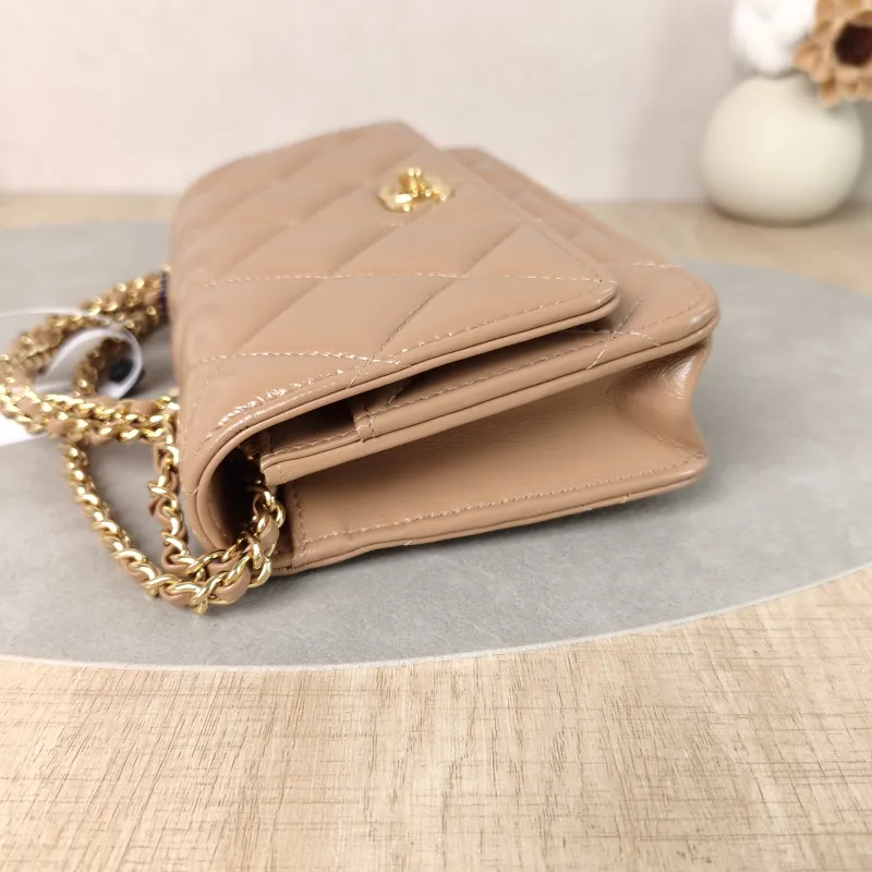 Chanel Crossbody Bag woc Brown Lambskin One Size19.2 × 3.5 × 12.3 cm — detail view 10 of 13
