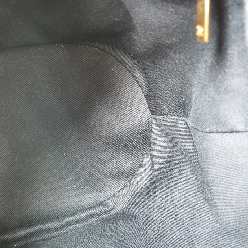 Chanel Shoulder Bag Bucket Bag Navy Gold Canvas 20 × 15 × 25 cm 28 — detail view 6 of 15