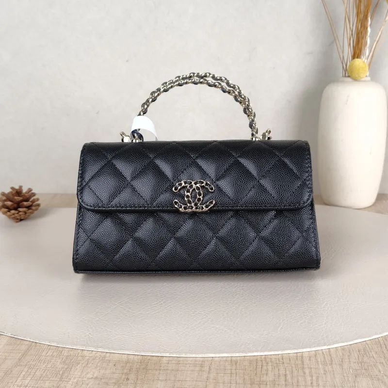 Chanel Crossbody Bag kelly Black Grained Calfskin One Size18 × 4.5 × 10 cm