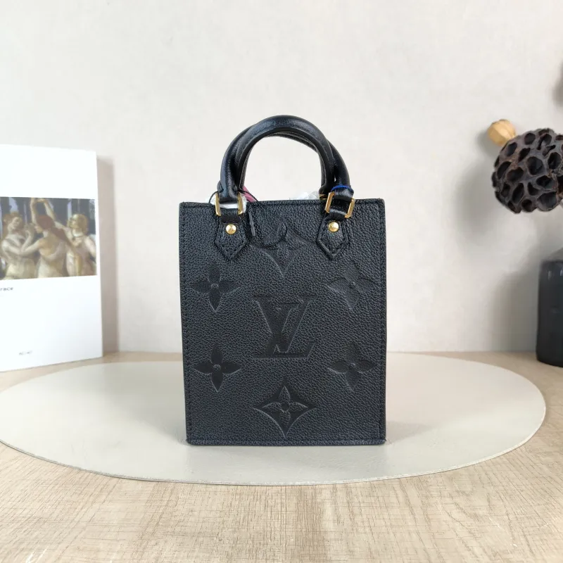 Louis Vuitton Crossbody Bag PETIT SAC PLAT Mini Black Calfskin Mini 14 × 5 × 17 cm