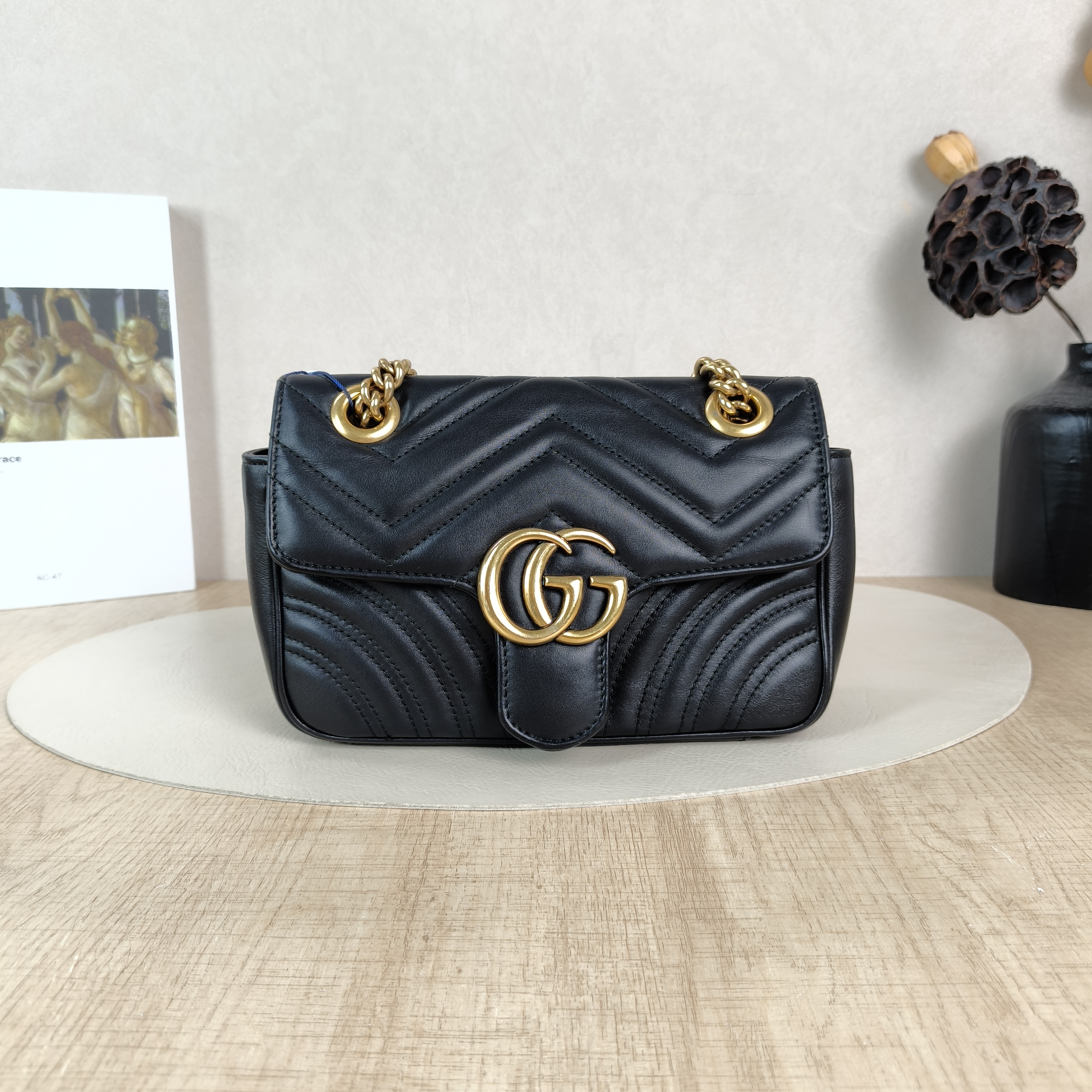 GUCCI Crossbody Bag GG Marmont Small Marmont 22Black CC alfskin Small22 × 6 × 13 cm