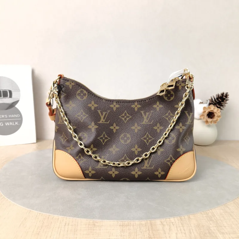 Louis Vuitton Crossbody Bag Boulogne PVC Small26 × 9.5 × 16 cm