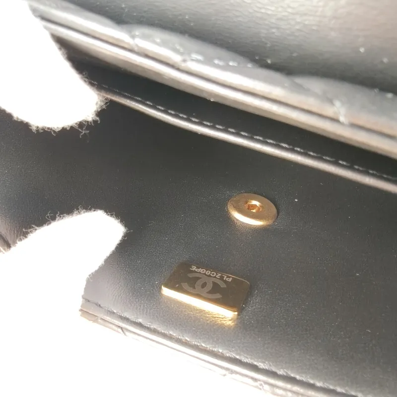 Chanel Crossbody Bag 25p Top Handle Crossbody Bag Black Lambskin Small 22 × 6 × 11.5 cm — detail view 4 of 14