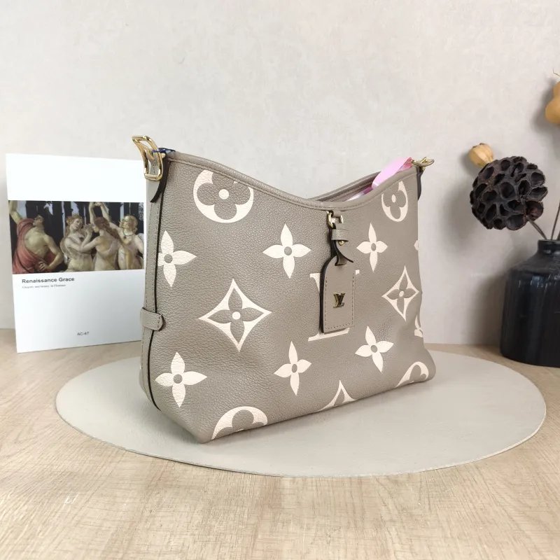 Louis Vuitton Crossbody Bag Carryall Calfskin Small 29.5 × 12 × 24 cm — cover view 2 of 5
