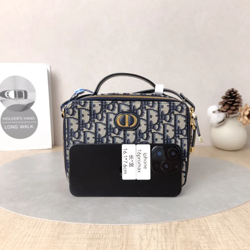 DIOR Shoulder Bag30 Montaigne Box Shoulder Bag Blue Canvas One Size19.5 × 6 × 15 cm — cover view 5 of 6