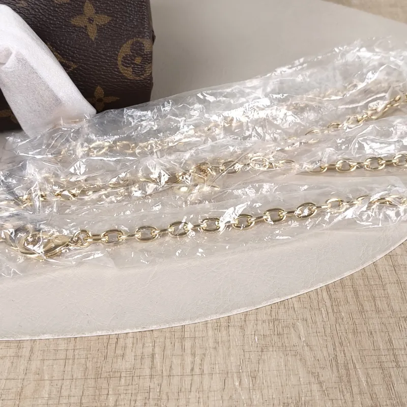 Louis Vuitton Crossbody Bag MADELEINE Monogram PVC nano 21 × 6 × 12.5 cm — detail view 11 of 11
