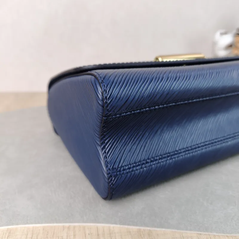 Louis Vuitton Crossbody Bag Twist Navy Epi Embossed Calfskin Medium 23 × 9.5 × 17 cm — detail view 7 of 14